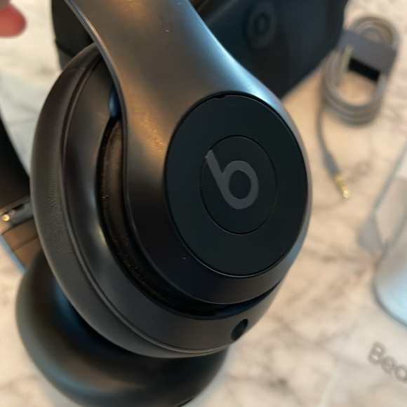 Beats Studio Pro A2924 Beats by Dre - Picture 4 of 10